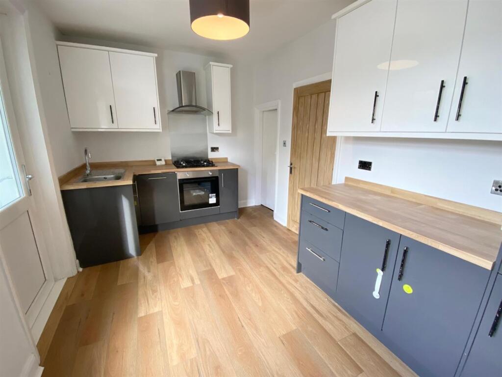 House in Huddersfield - View 2