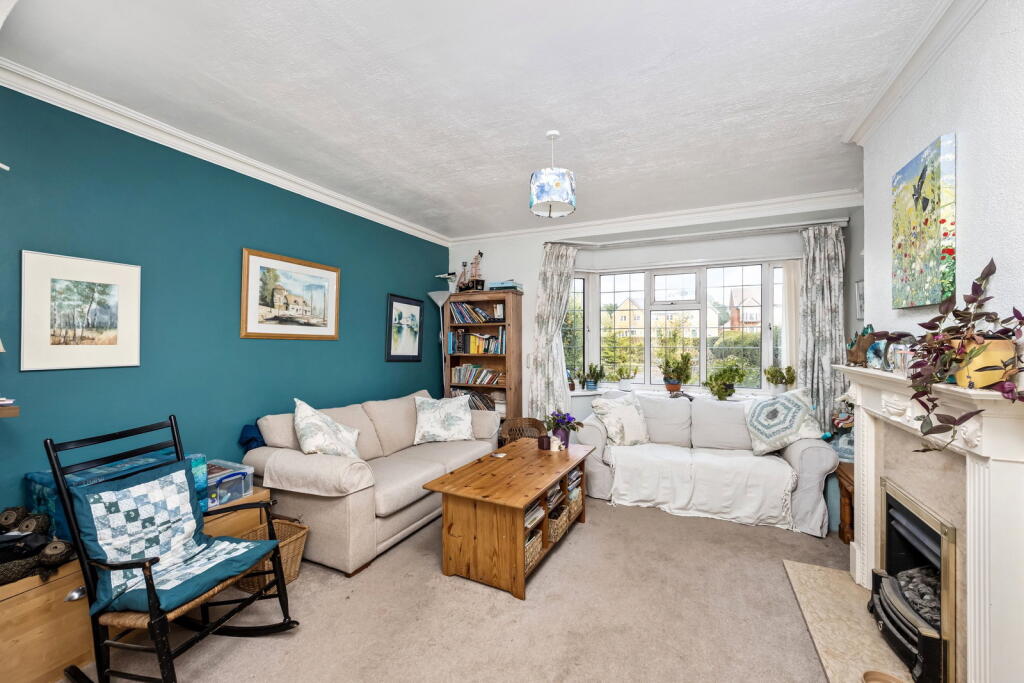 House in Redhill - View 4