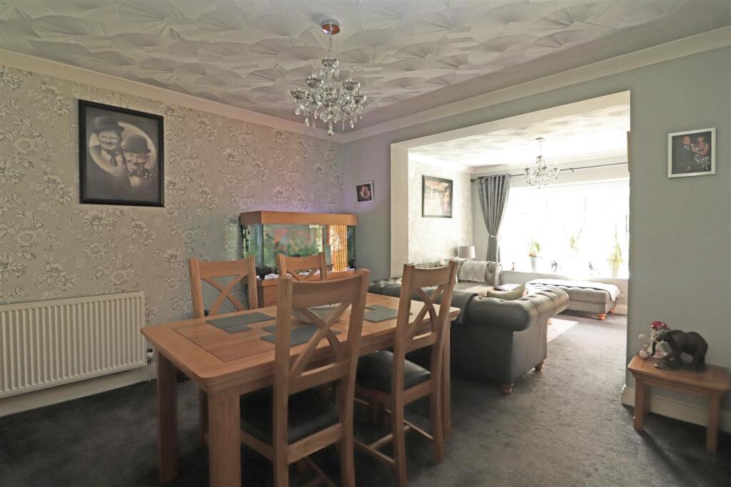 House in Redhill - View 5