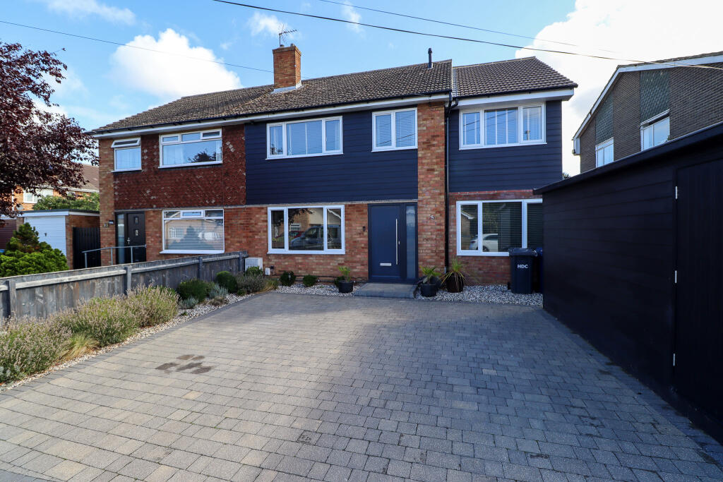 Main image of property: Parkway, Little Paxton, St. Neots, Cambridgeshire