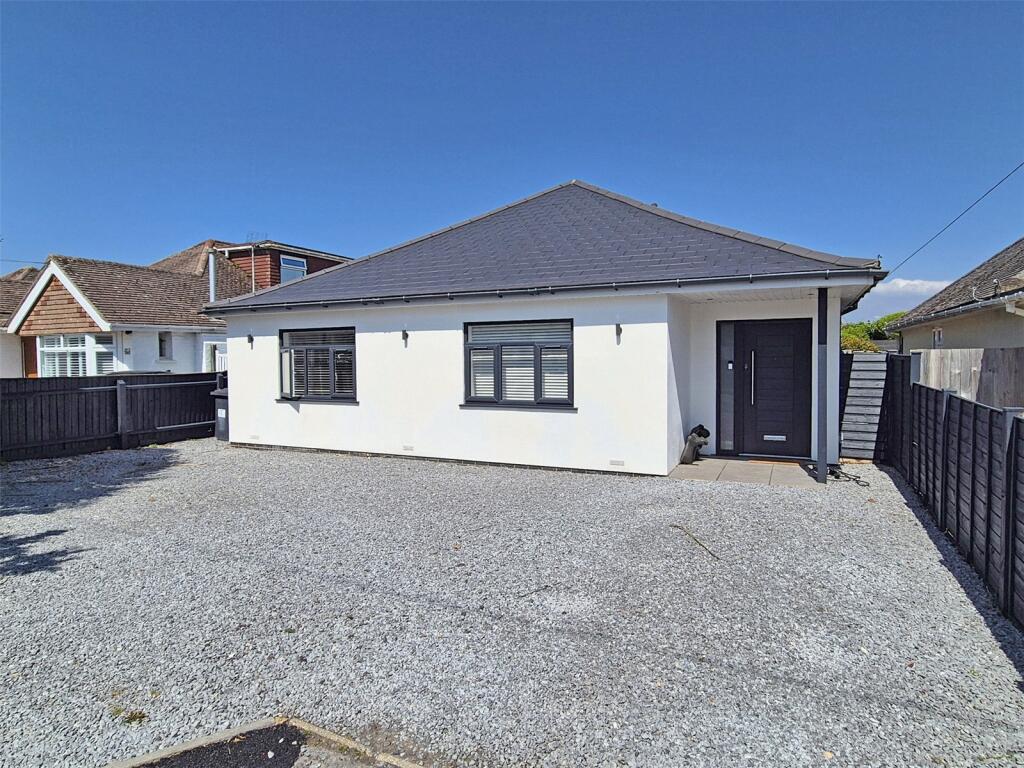 Main image of property: Seacroft Avenue, Barton on Sea, New Milton, Hampshire, BH25