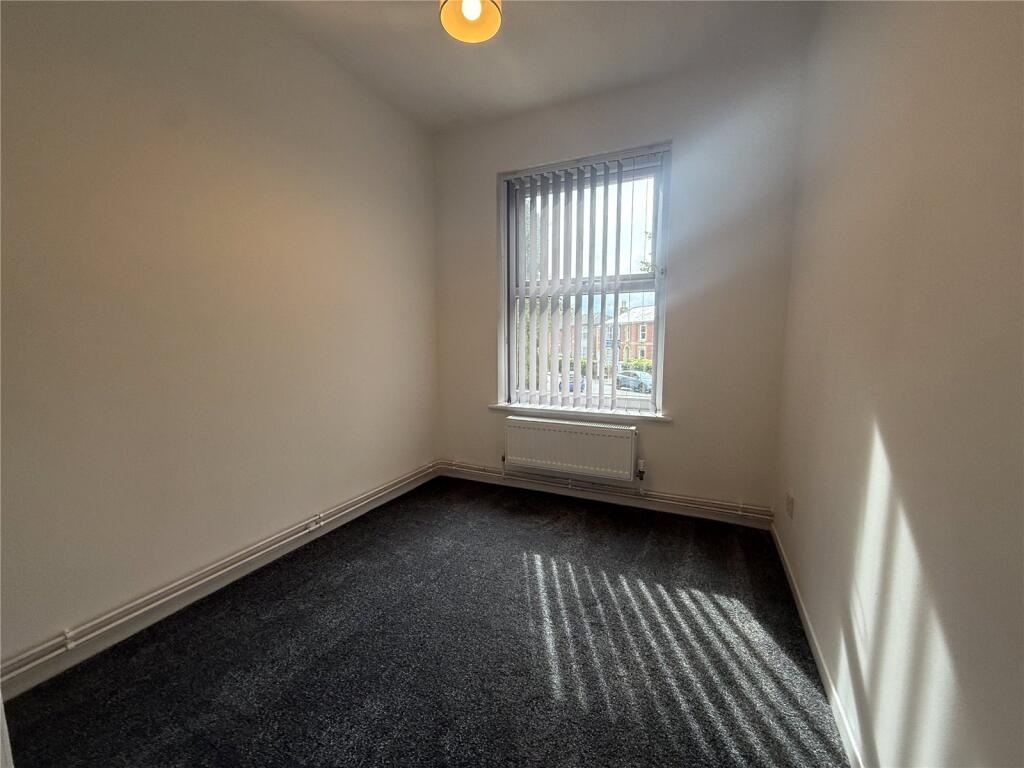 Apartment in Southampton - More