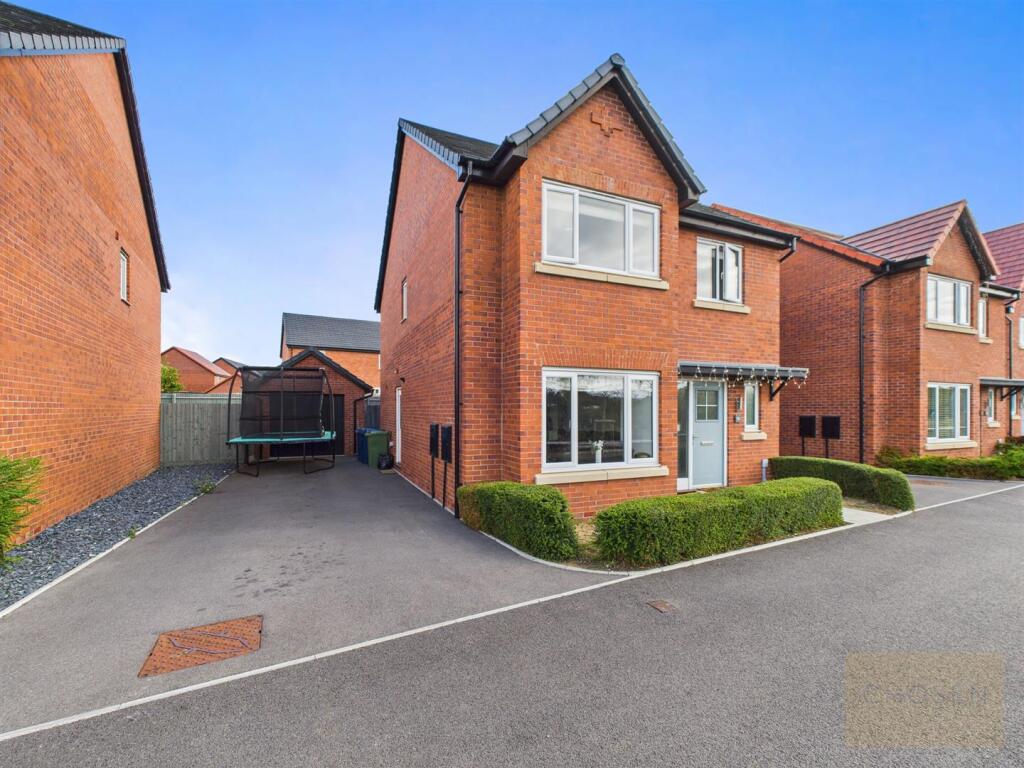 Main image of property: Milliner Crescent, Churchdown, Gloucester