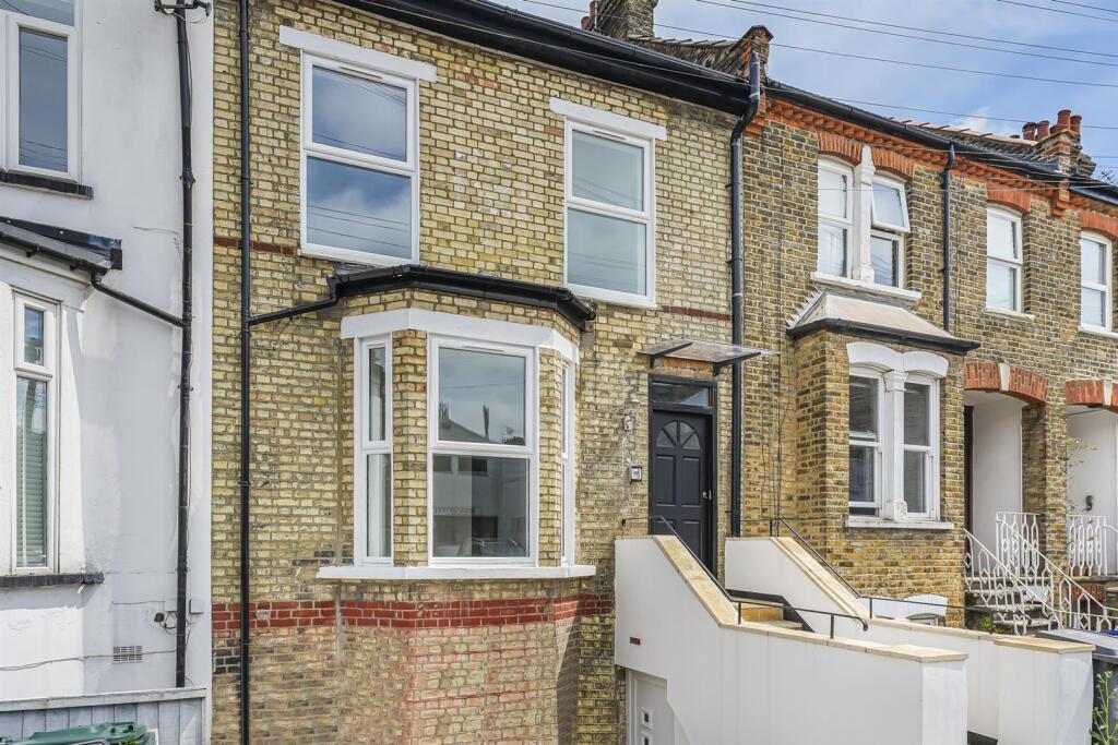 Main image of property: Gruneisen Road, Finchley, N3