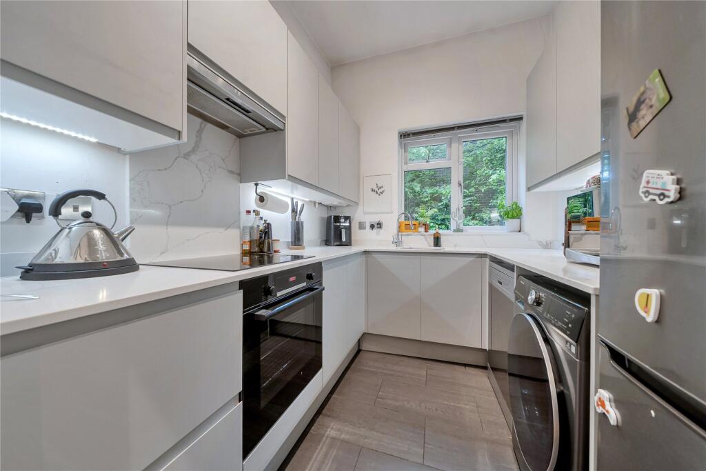 Willow Grove, Chislehurst photo 4