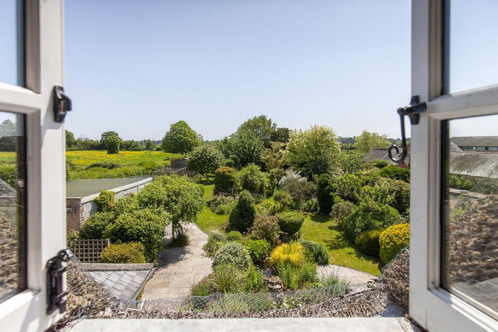 House in Fifehead Magdalen - View 2
