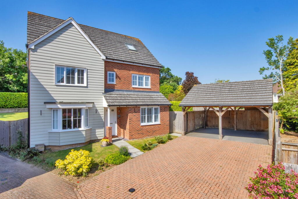 Main image of property: Chartwell Lane, Longfield, Kent, DA3 7AY