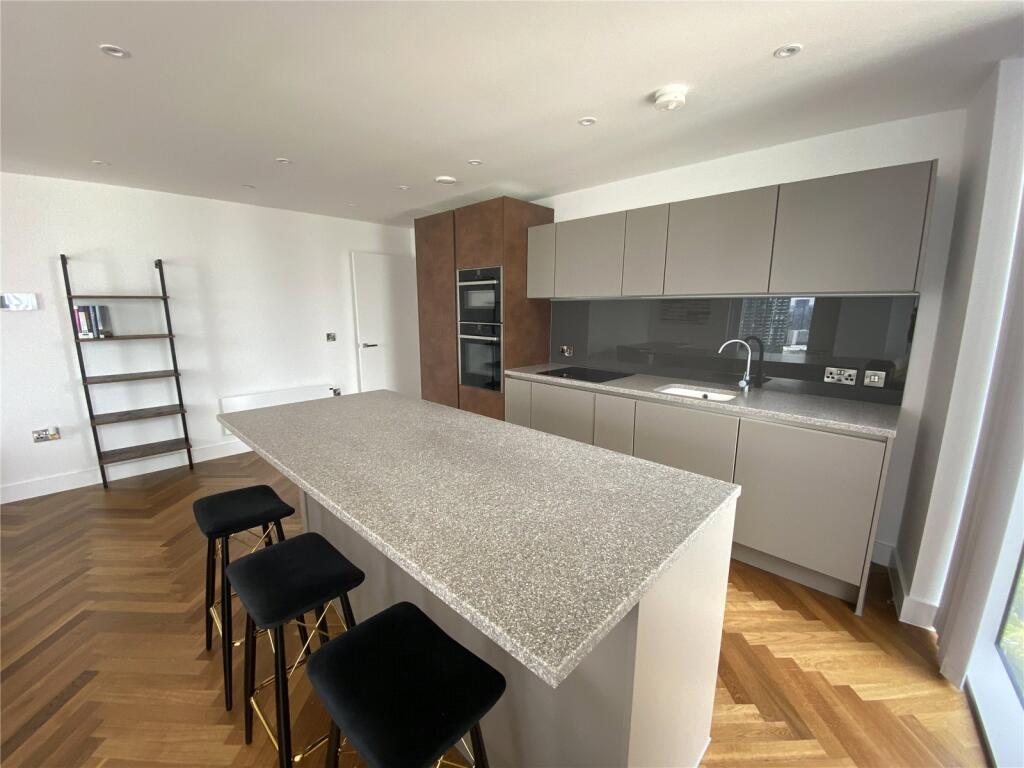 Apartment in Manchester - More
