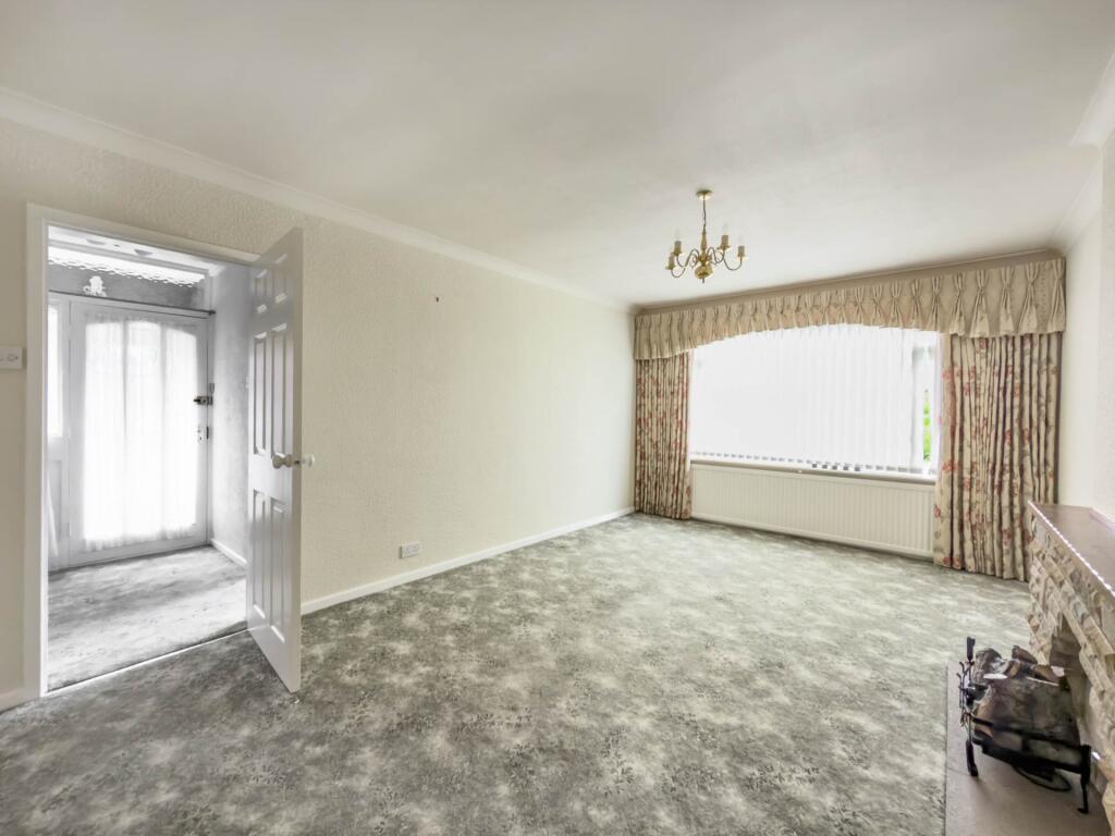 Moor Park Court, Dewsbury photo 3