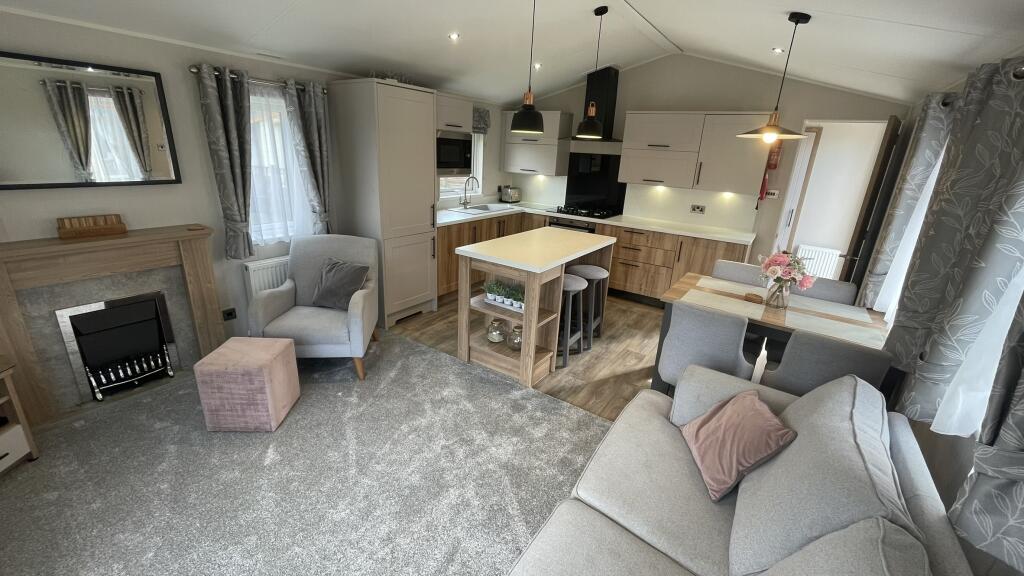 7 Sherwood, South Lakeland Leisure Village, Carnforth, LA6 1BH photo 4