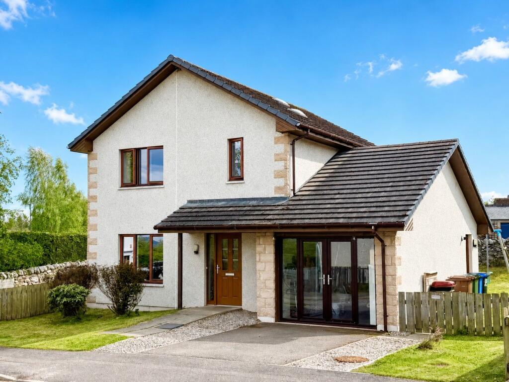 Main image of property: 102 Brudes Hill, Inverness, IV3 8AT