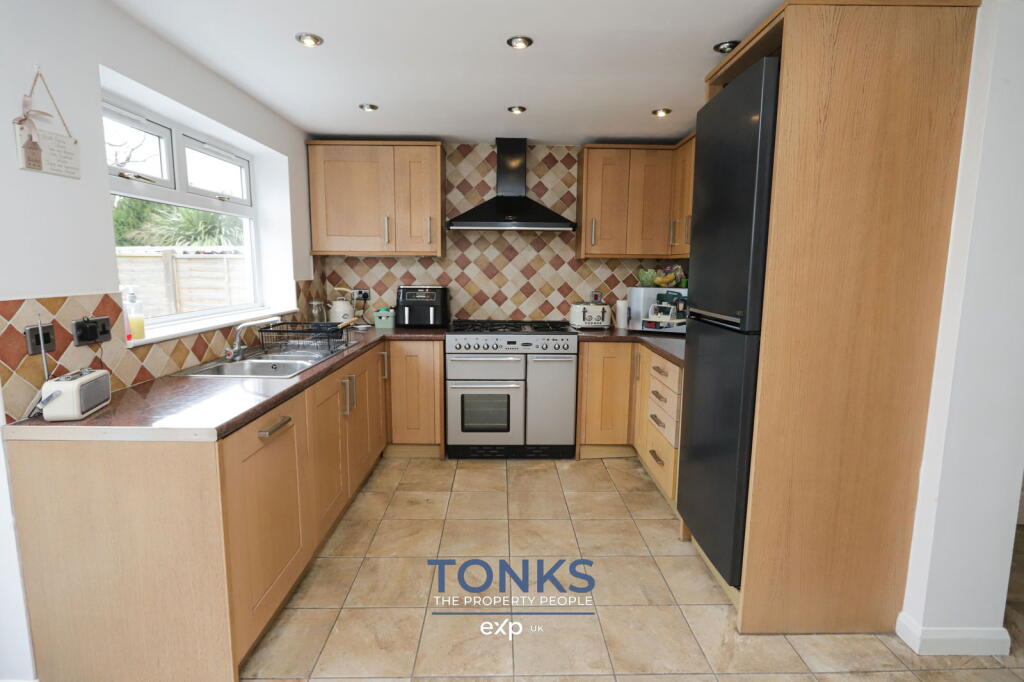 Additional image 7 of Swan Crescent, Oldbury, B69 4QQ