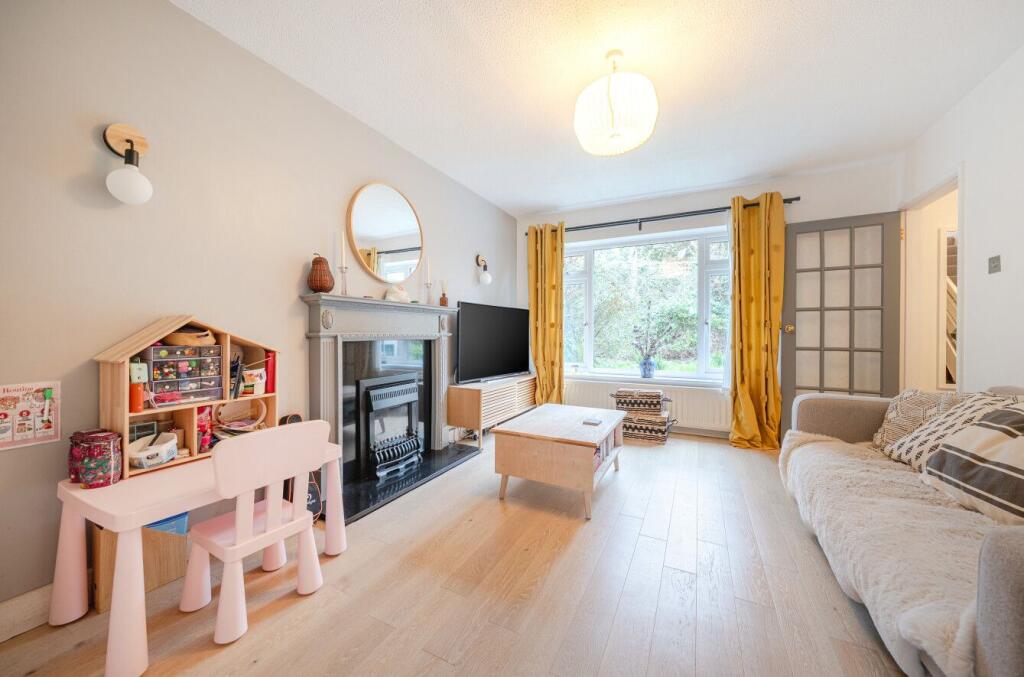 House in Southampton - View 4