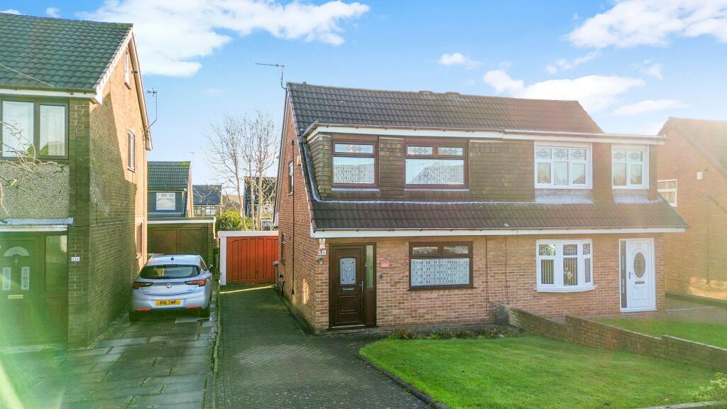3-bed semi-detached on Victoria Road, Ashton-In-Makerfield, WN4, £190,000