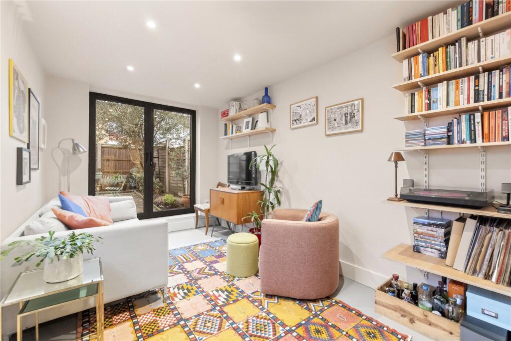 Glenthorne Road, Walthamstow, London, E17 photo 4