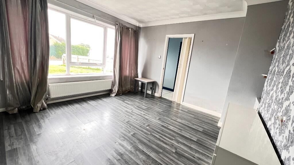6, Popes Lane photo 2