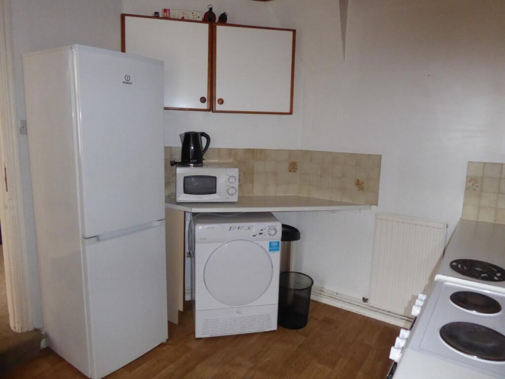 Apartment in Reading - View 5
