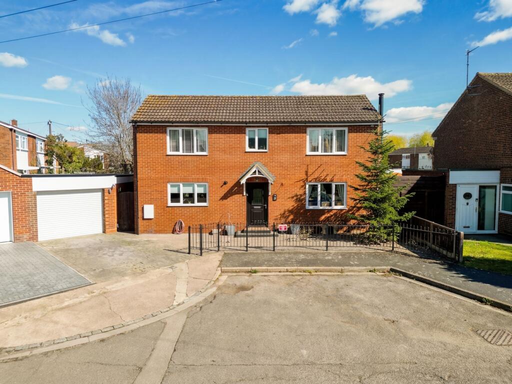 Main image of property: Mowbray Road, Aylesbury, HP20