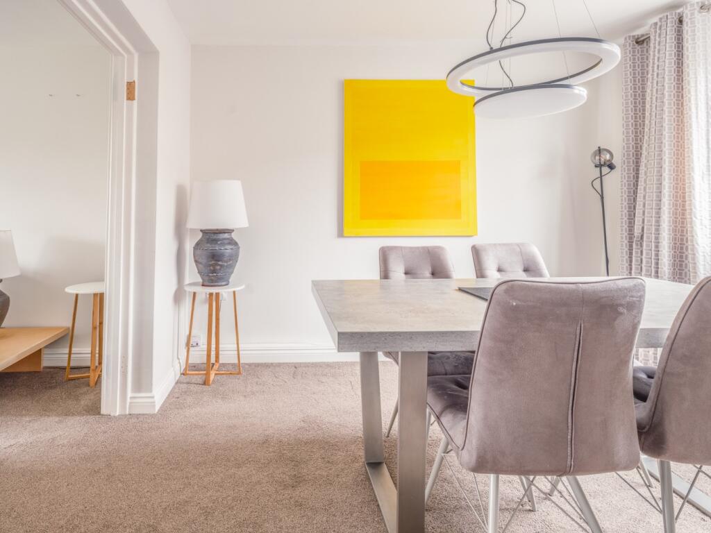 Apartment in Newcastle upon Tyne - View 4