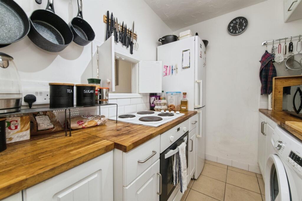 Apartment in Exeter, St Leonards - View 3