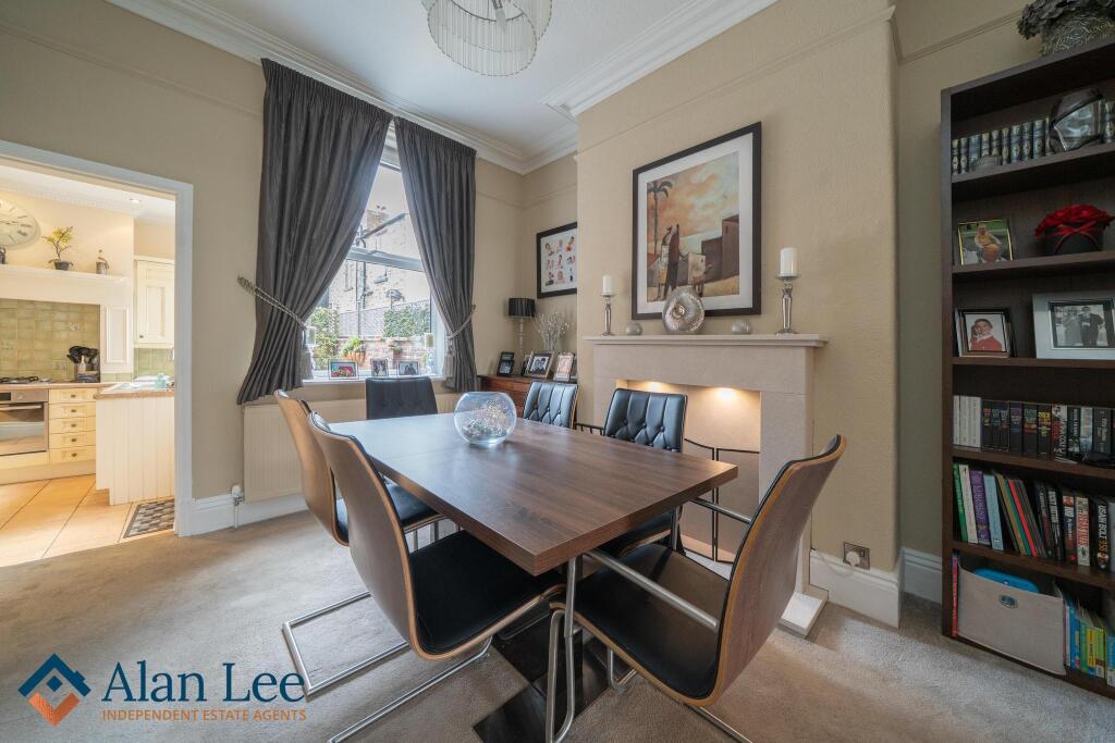 New Hall Street, Macclesfield, Cheshire photo 4
