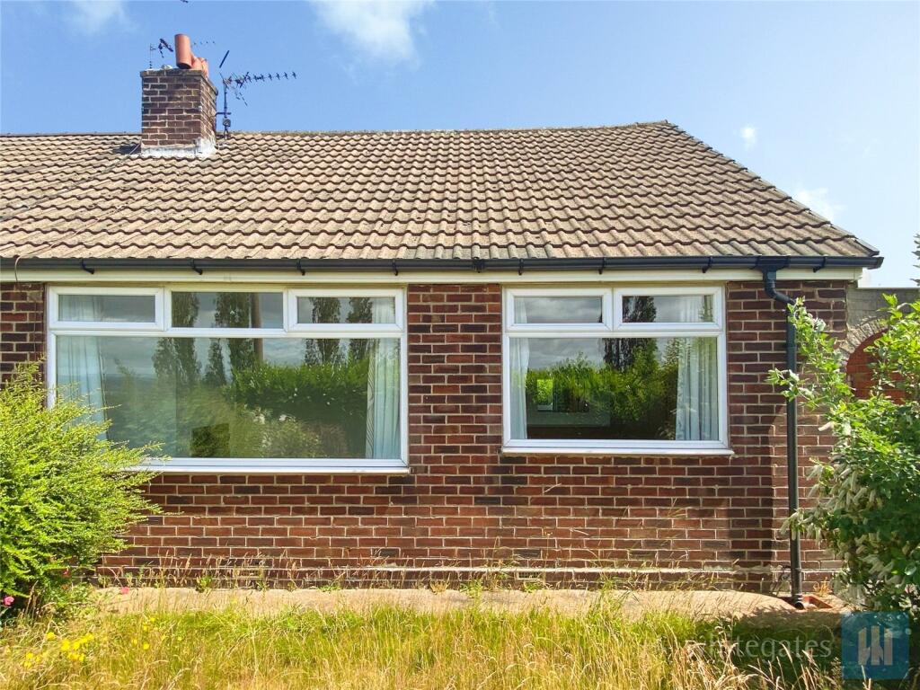 Main image of property: Scarr End View, Dewsbury, WF13