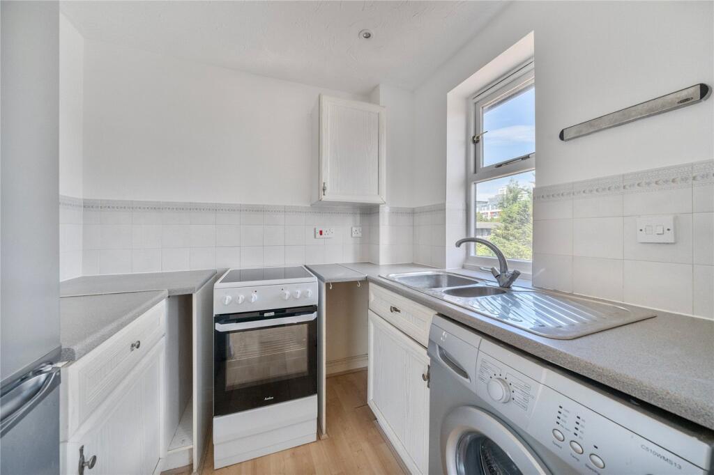 Apartment in London, Surrey Quays, Rotherhithe - View 5
