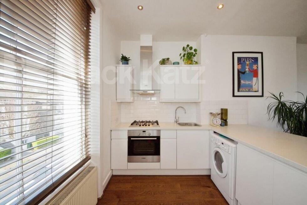 Apartment in London - View 4