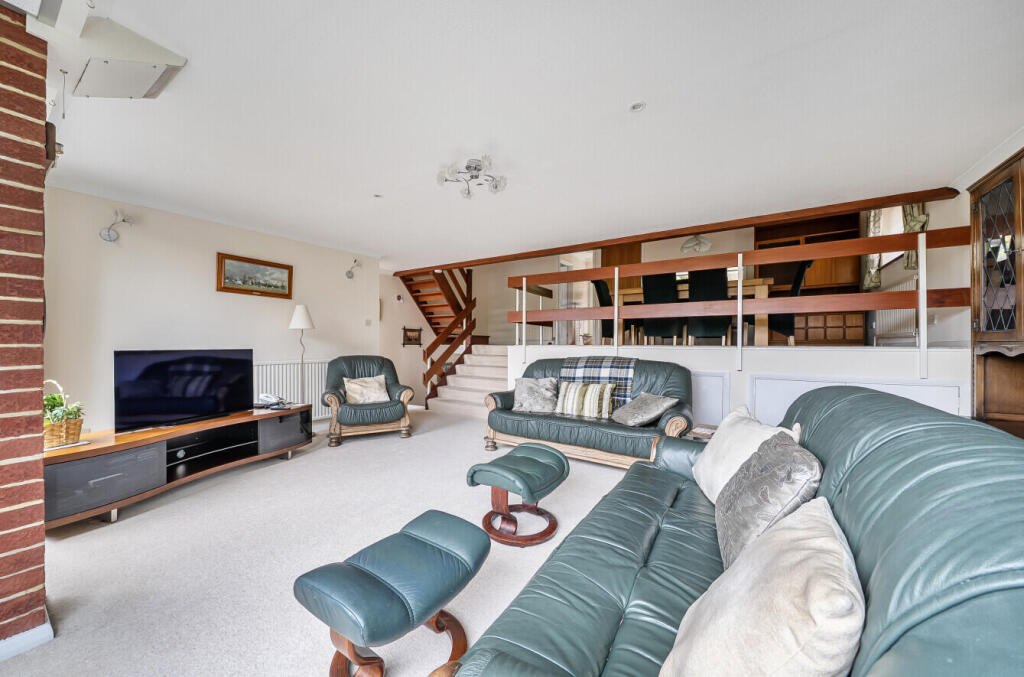 House in London - View 4