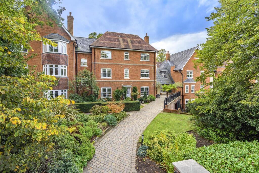 Main image of property: Imperial Court, Reading Road, Wokingham, Berkshire, RG41 1AB