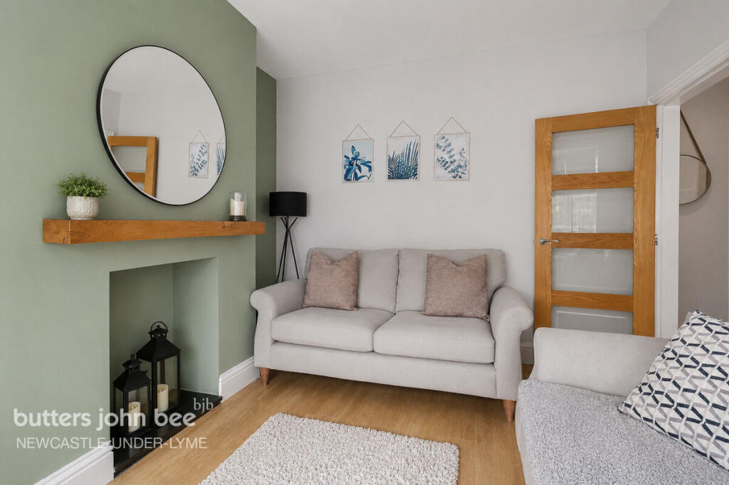 House in Newcastle-under-Lyme, Hempstalls - View 5