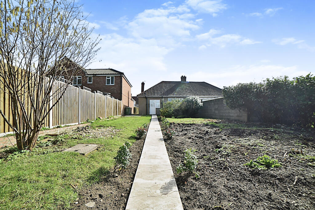 Bramble Avenue, Norwich photo 2