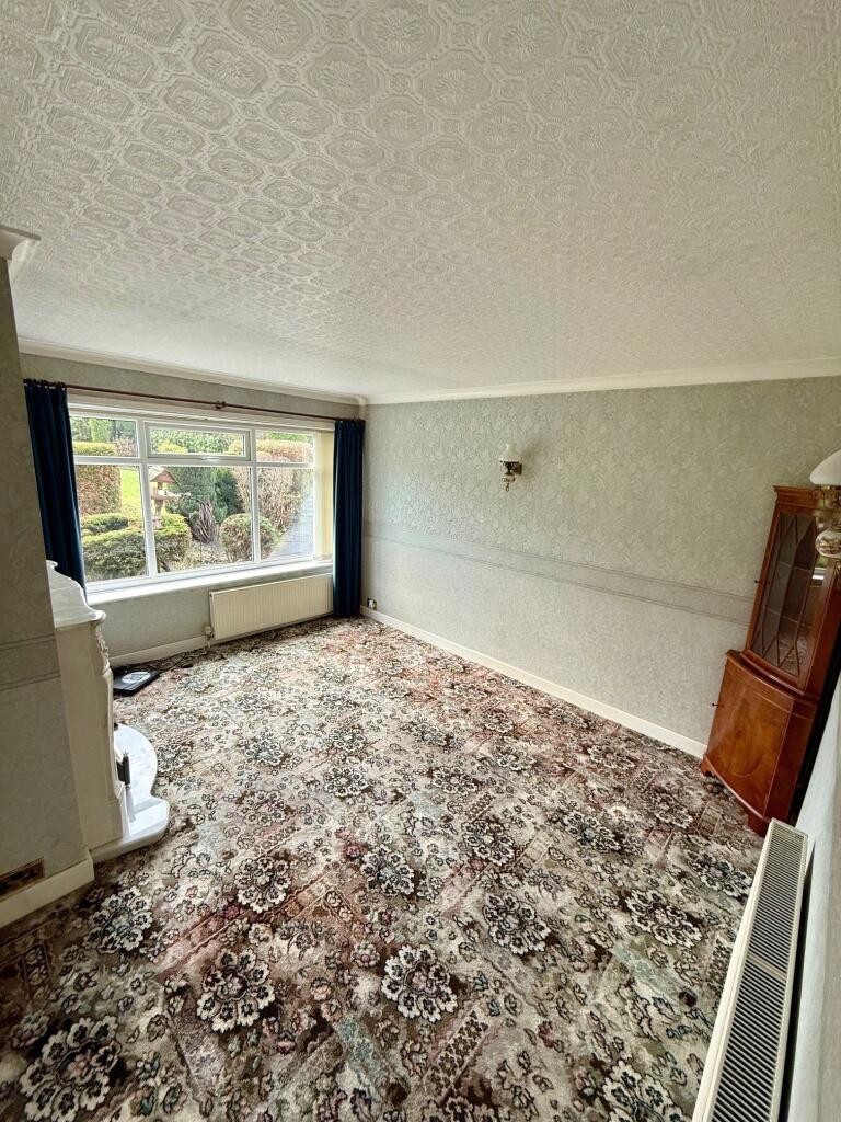 House in Bradford, West Yorkshire - View 4