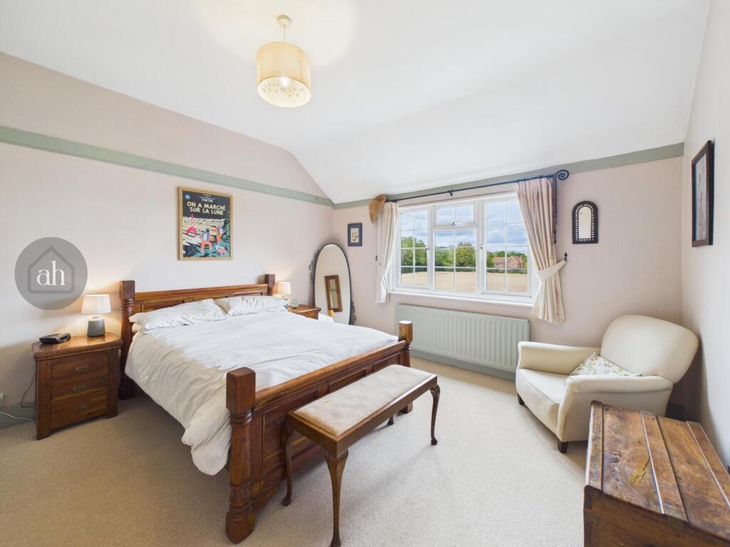 House in Mid Suffolk, Walsham le Willows - More
