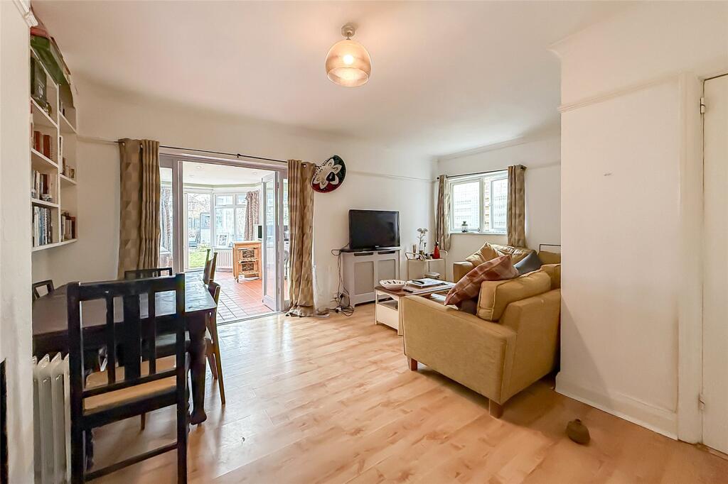 Additional image 19 of Wynchlands Crescent, St. Albans, Hertfordshire, AL4