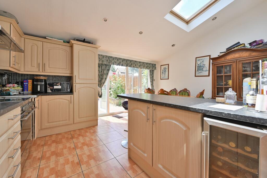 House in London - View 4
