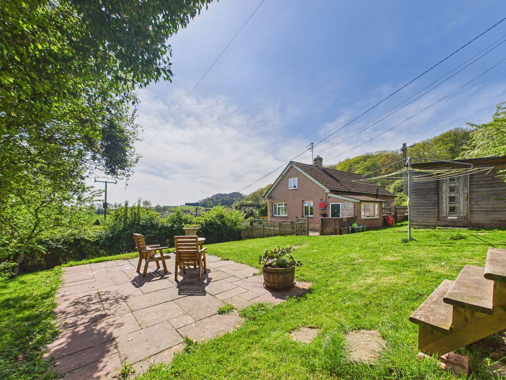 Main image of property: The Slad, Newnham