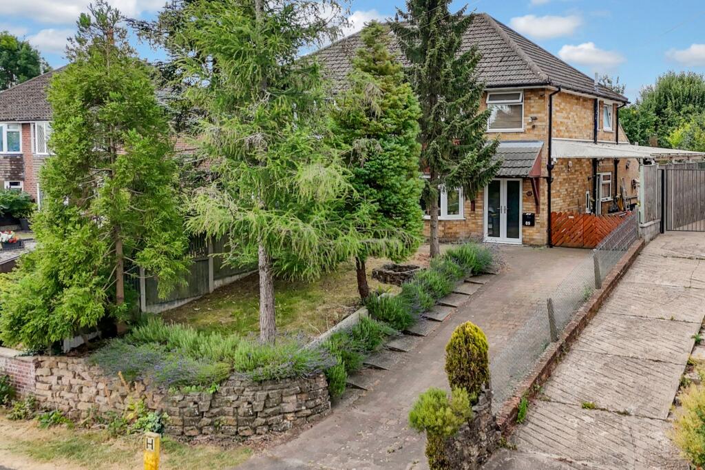 Main image of property: Washdyke Lane, Hucknall, NG15