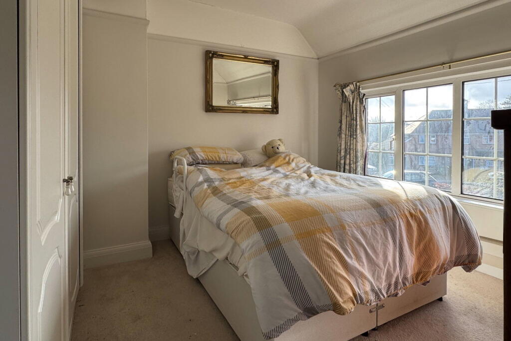 House in Southampton - View 4