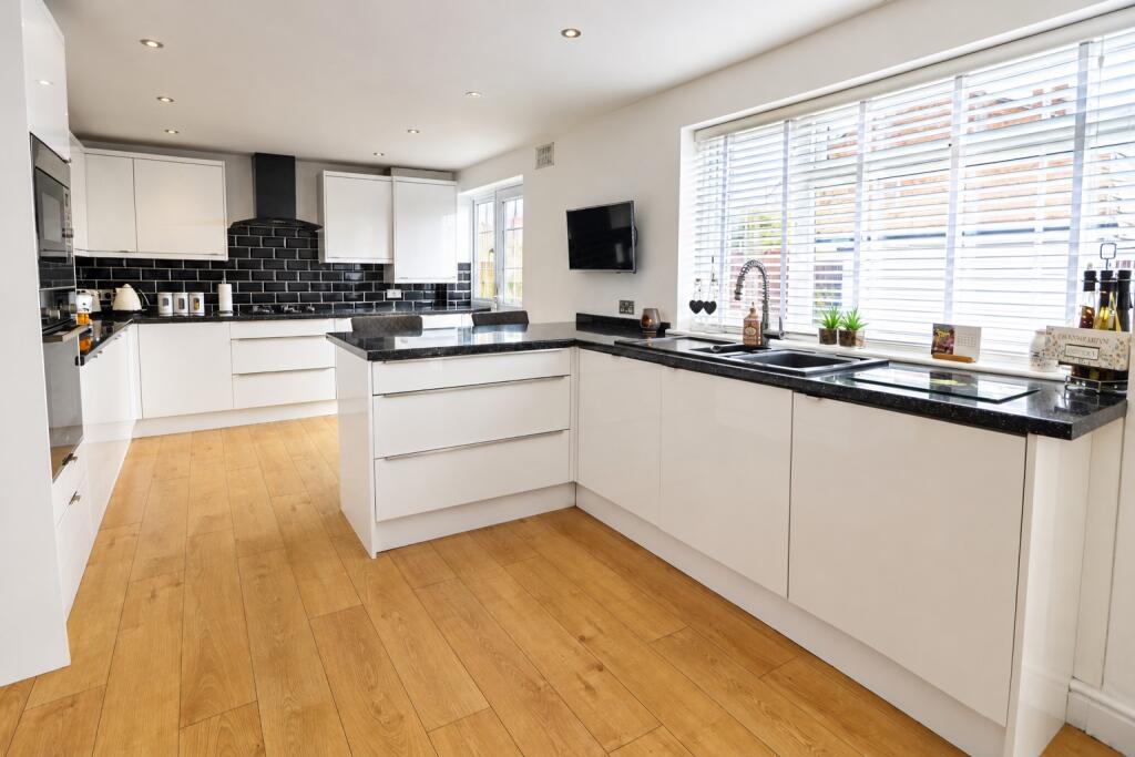 House in Luton - More