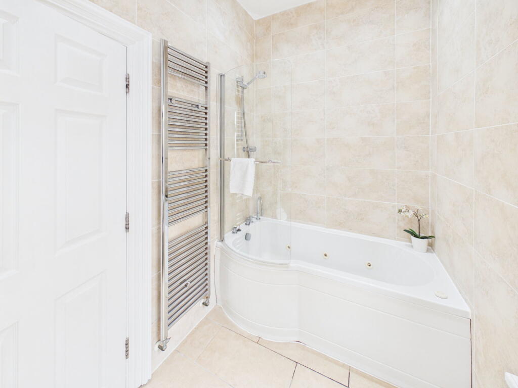 Apartment in Whitby, North Yorkshire - More
