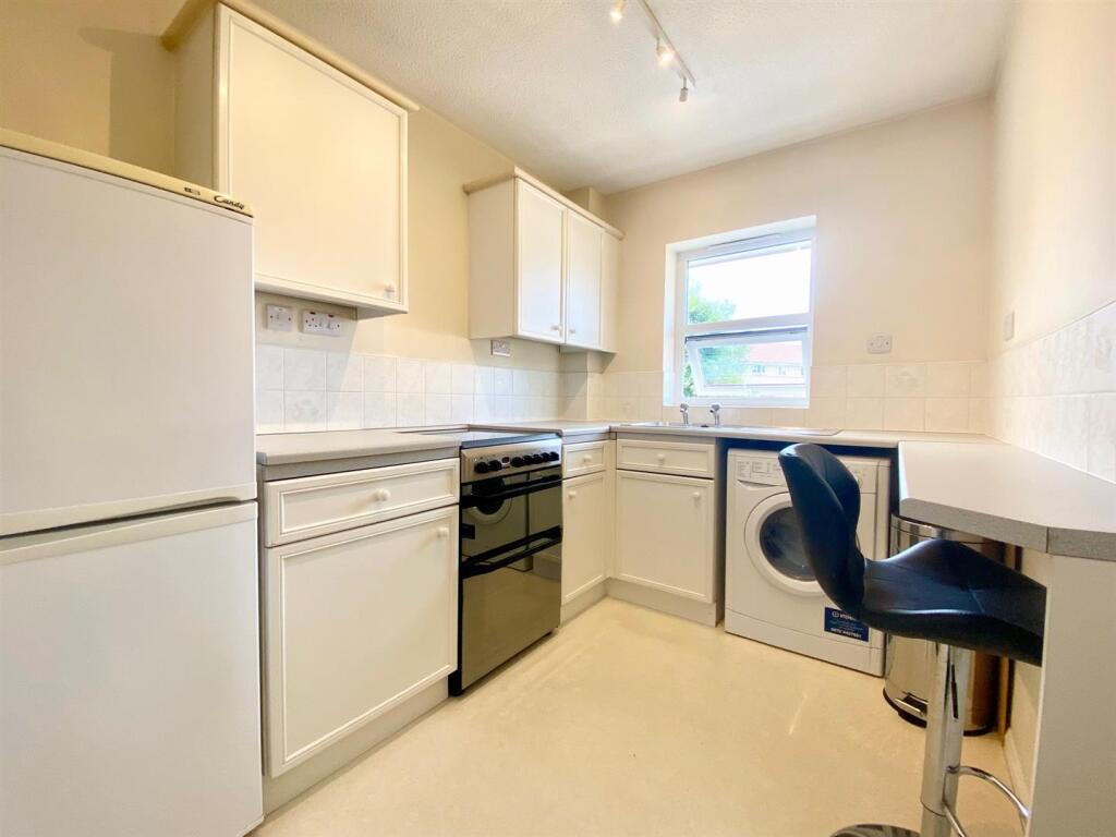 Apartment in Bristol, Crew's Hole, St Anne's - View 4