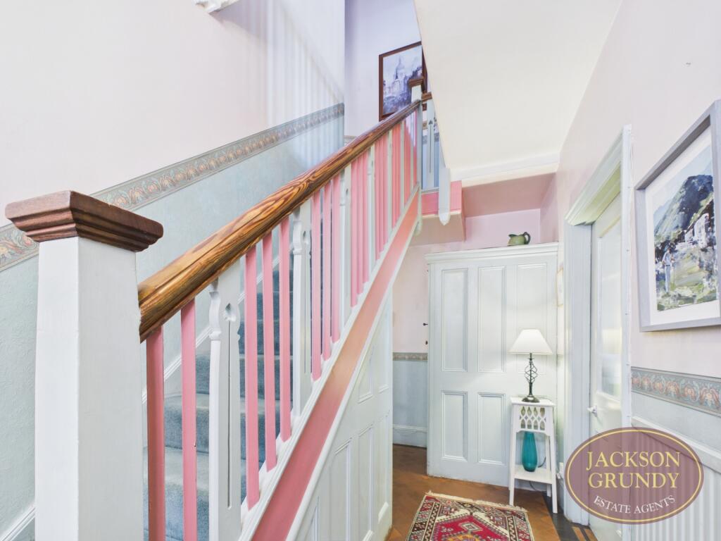 House in Northampton, Queen's Park - View 4
