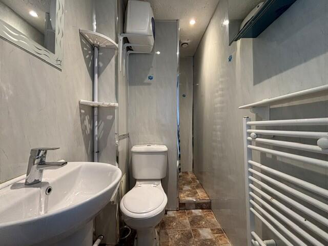 Apartment in Paisley - View 5