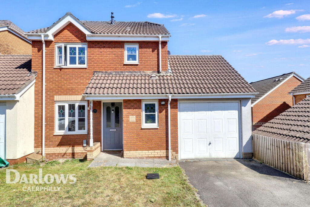 Main image of property: Cae Canol, Hengoed