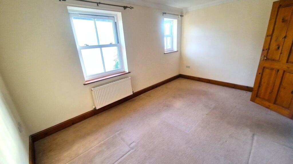 House in Exeter - View 5