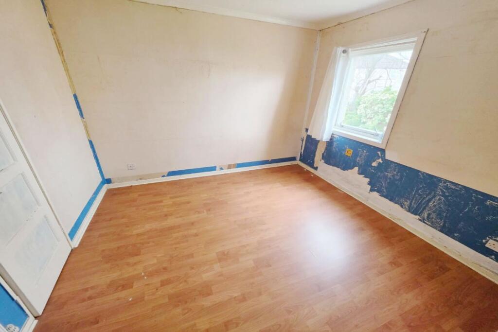 House in Motherwell - More