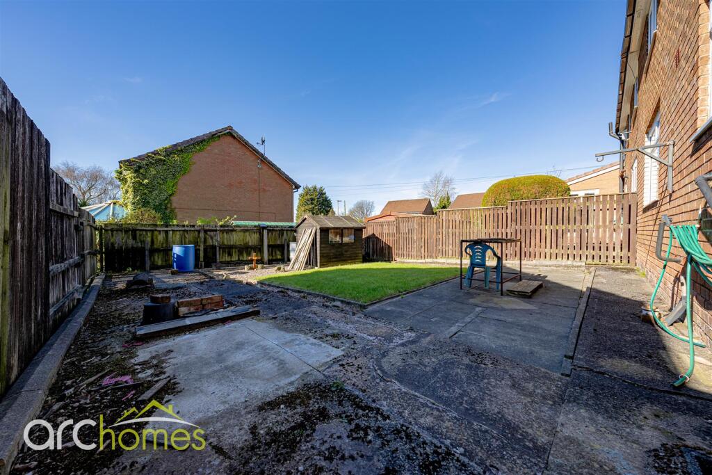 Gregory Avenue, Atherton, Manchester - View 5
