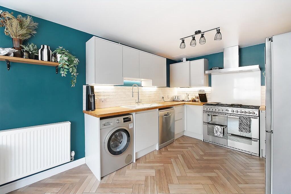 Main image of property: ADDIS CLOSE - NN15