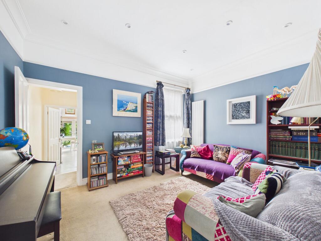 House in Reading, Spring Gardens, Whitley - View 3